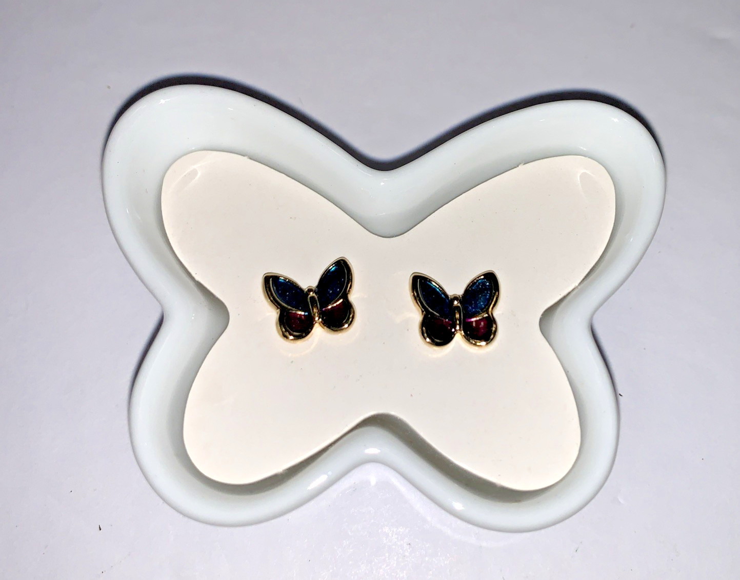 1984 Vintage Avon Porcelain Butterfly Trinket Box & Earrings Happiness
