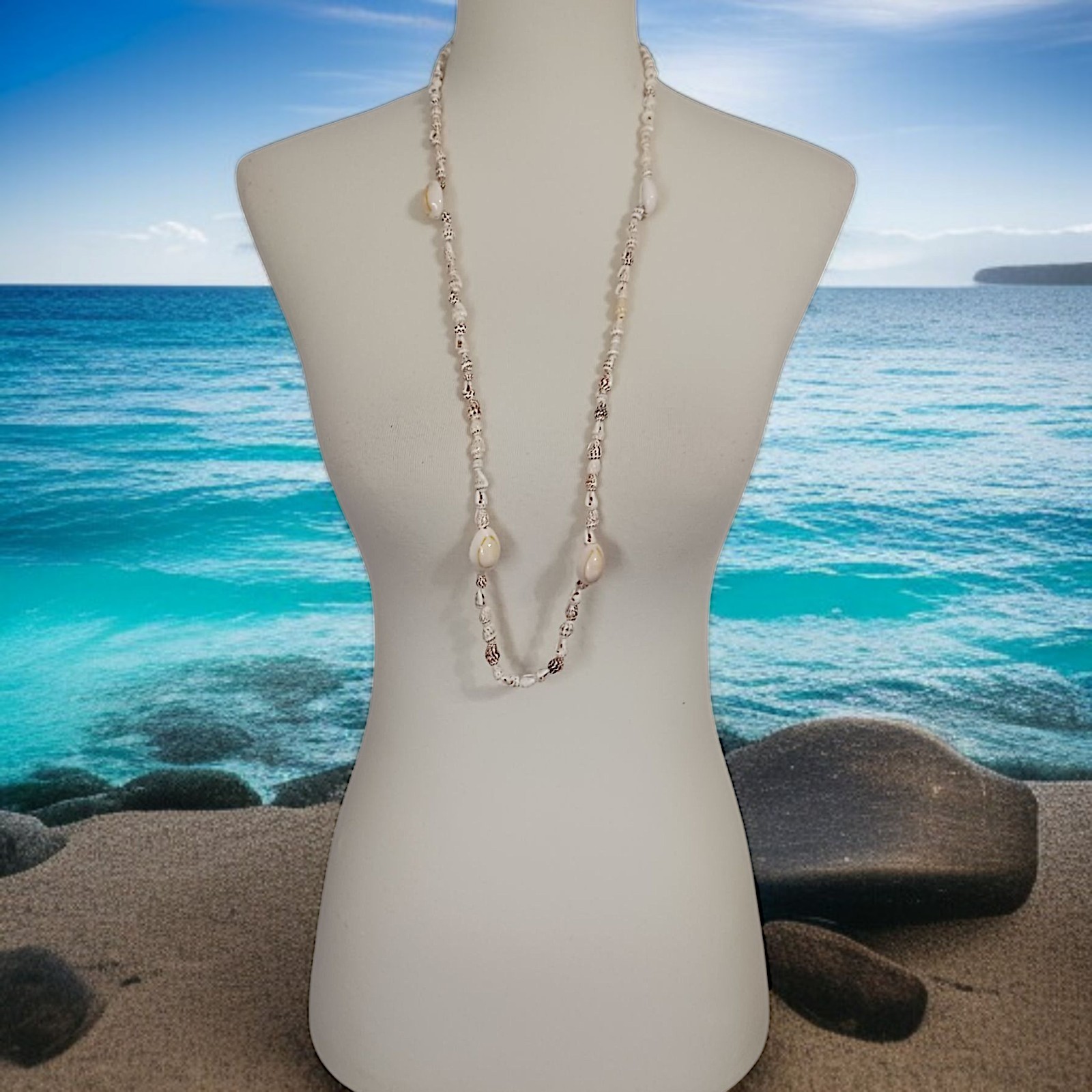 Vintage Cowrie Momi Shell Necklace Strand Hawaiian Lei Beachy Coastal Tropical