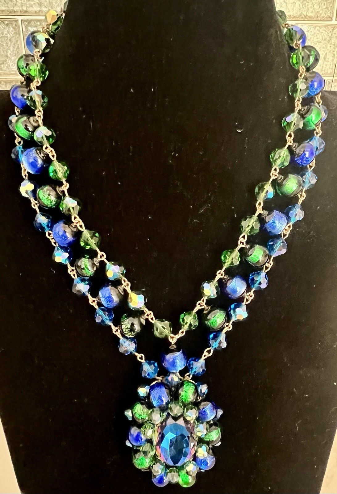 GORGEOUS VTG STATEMENT DESIGNER NECKLACE VENETIAN FOILED BLUE/GREEN GLASS BEADS