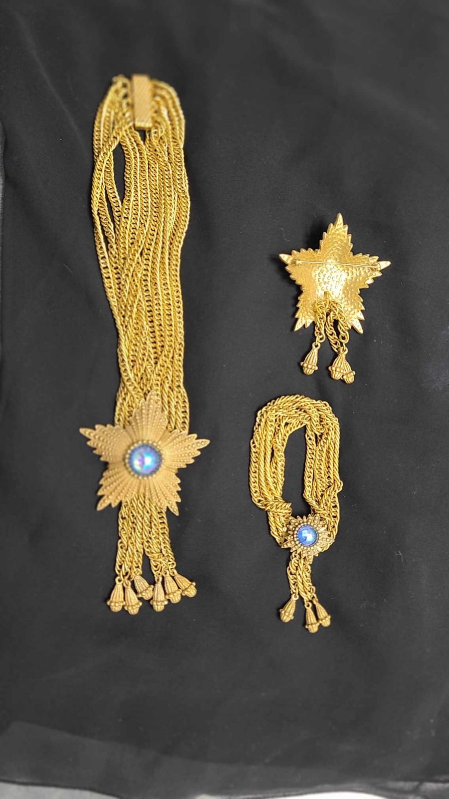Exceptional Kramer of NY Vintage Jewelry Set 3 pieces