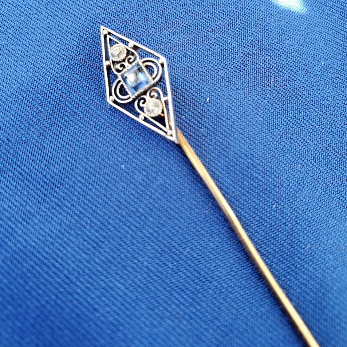 Original EARTH MINED Diamond Deco Pin 1920s Vintage Platinum Sapphire 14K GOLD
