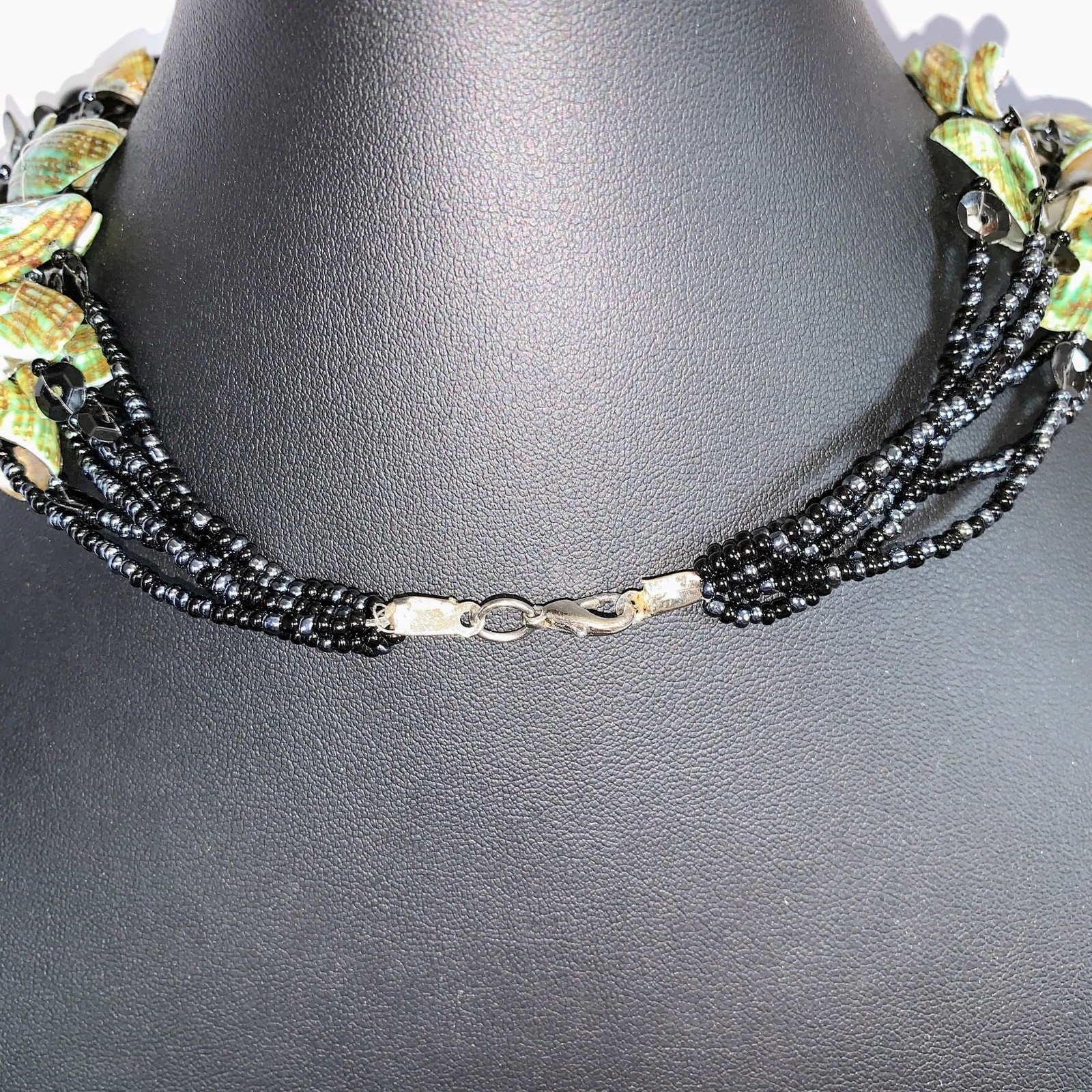 Vintage Green Shell Multi-Strand Statement Necklace – Midnight Tide