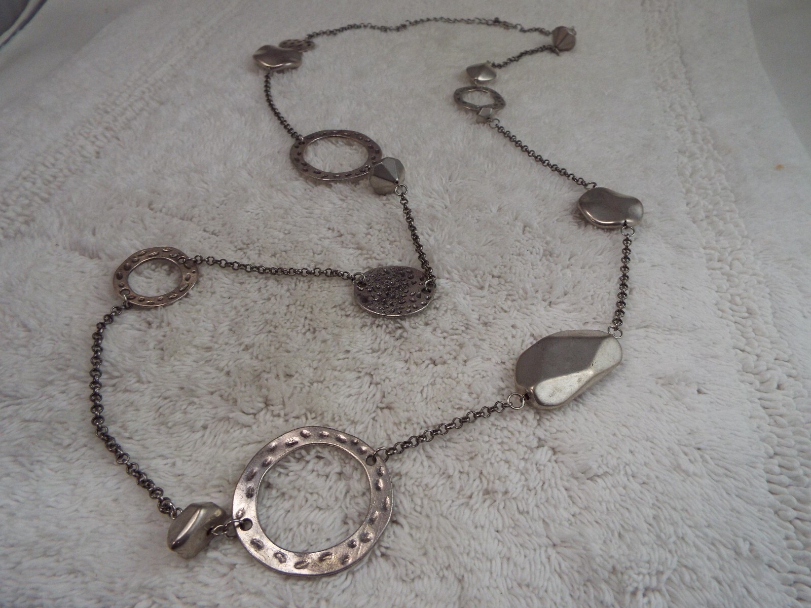 Silvertone Rings Beads Chain Necklace (F35)