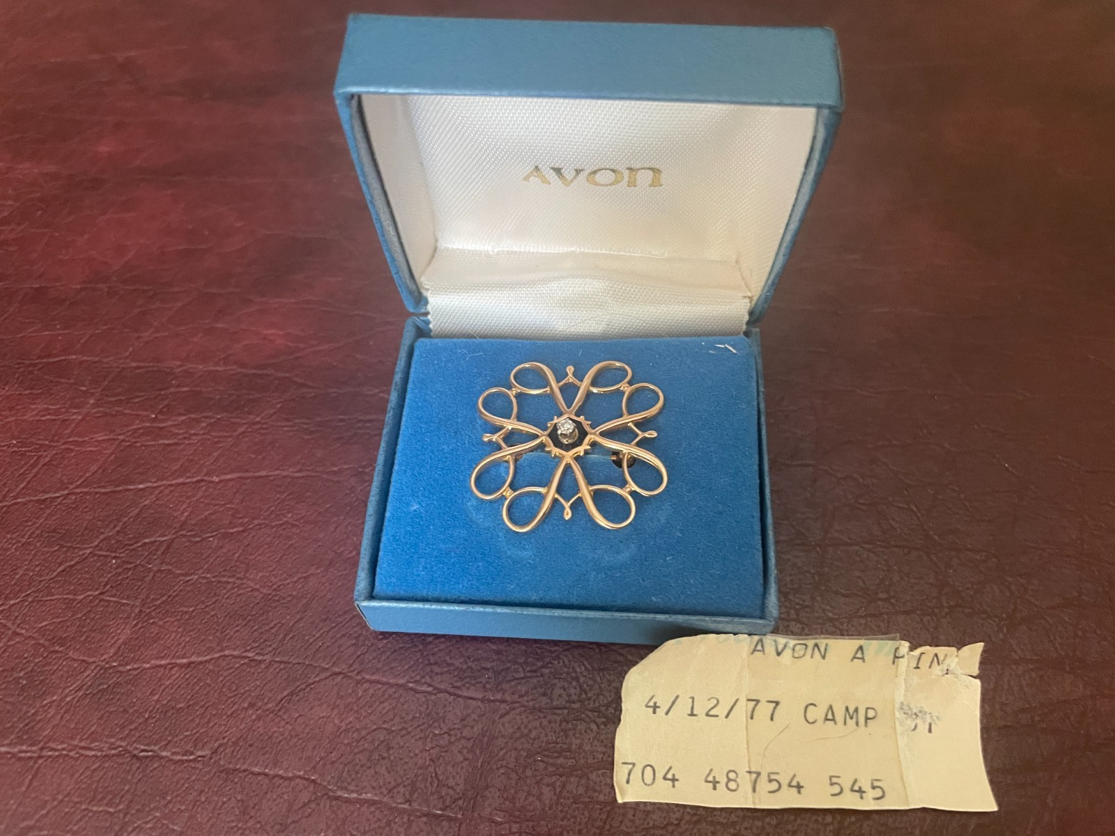 Vintage AVON 10K Yellow Gold Diamond & Onyx Award Pin/ Brooch w/Box & Booklet