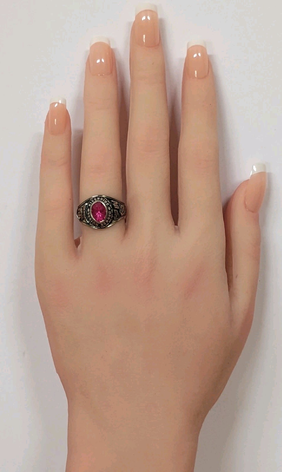 Vintage 1984 Jostens Braves Ladies Class Ring Pink Simulated Ruby White Metal 6