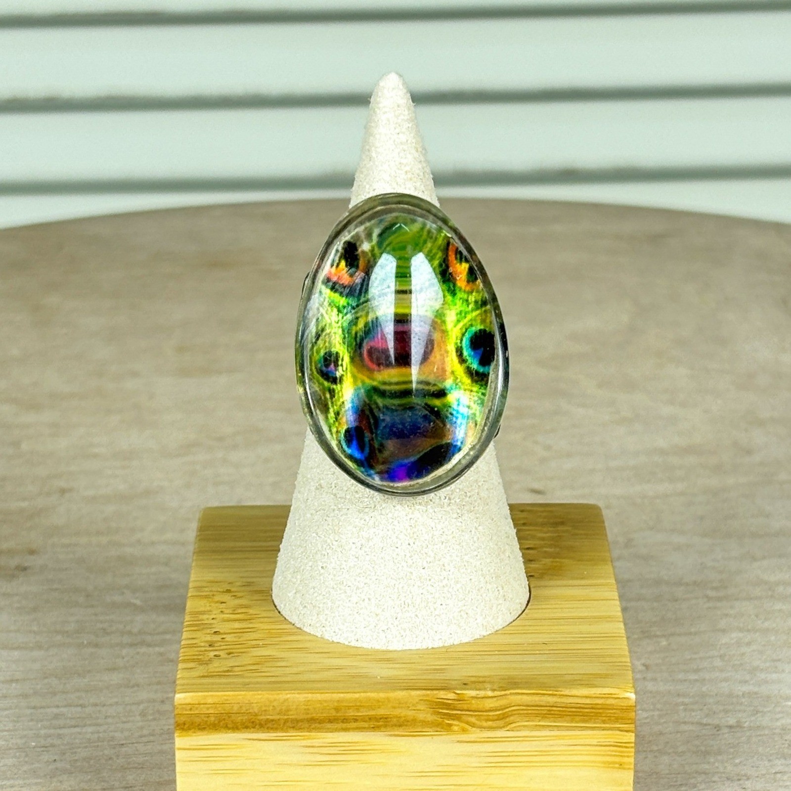 Vintage Statement Peacock Green Gold Art Glass Cabochon Ring Size 7