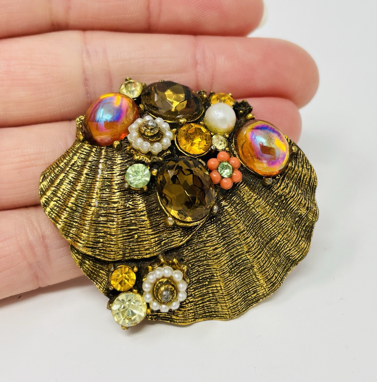 Unsigned ART Arthur Pepper Mermaid Crystal Rhinestone Sea Shell Brooch Pin Beach