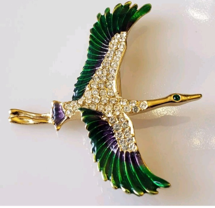 Vtg Giovanni Signed Stork Bird in Flight Gold Plated Enamel Clear Crystal Brooch