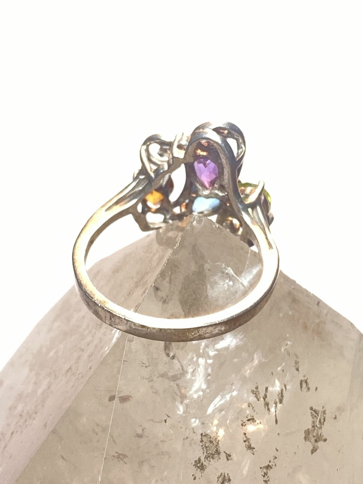 Cocktail ring size 6.75 sparkly colored stones blue pink yellow pinky sterling s