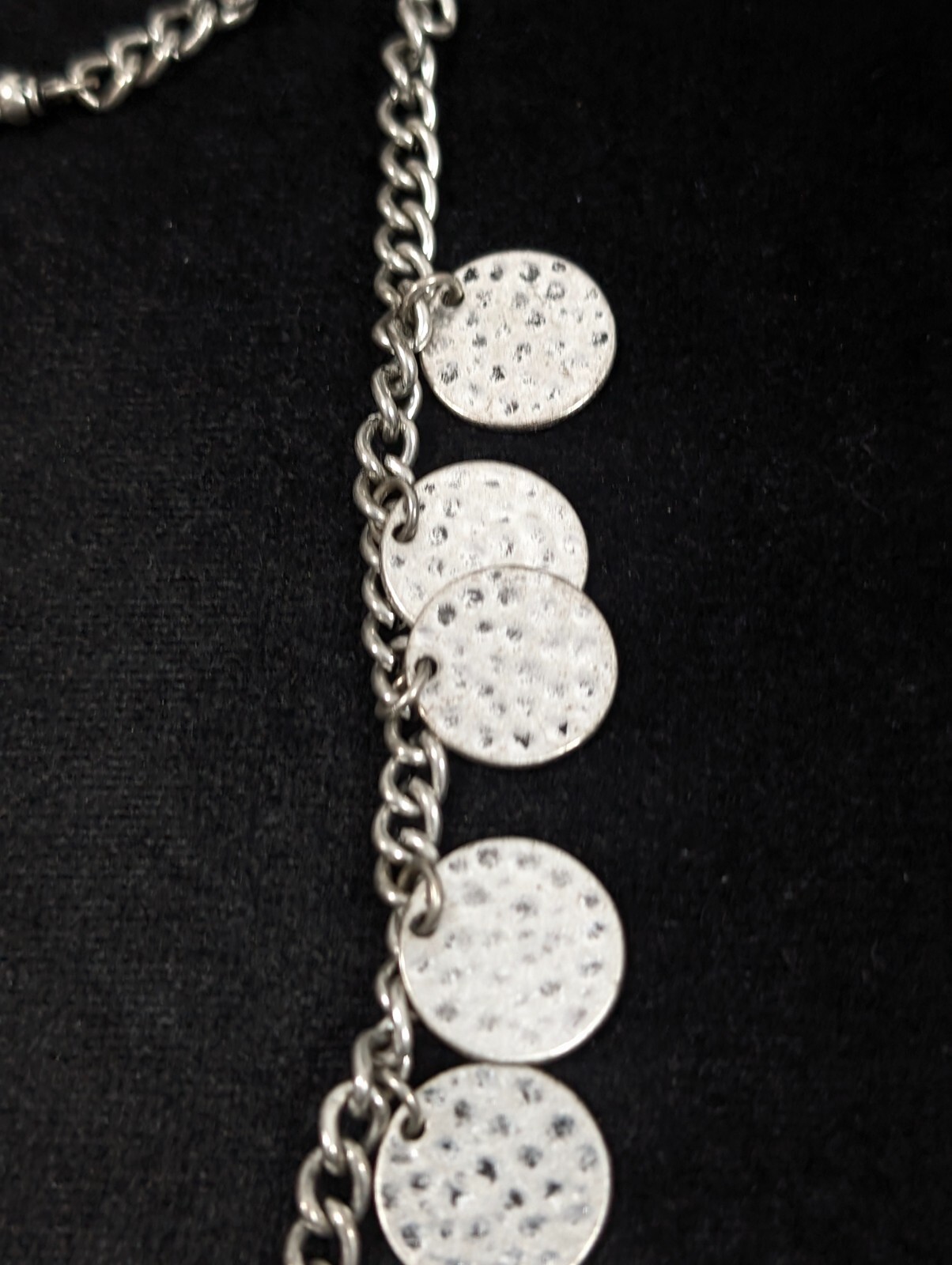 Boho Coastal Hammered Silver Tone Disc Round Charm Chain Necklace 21 in