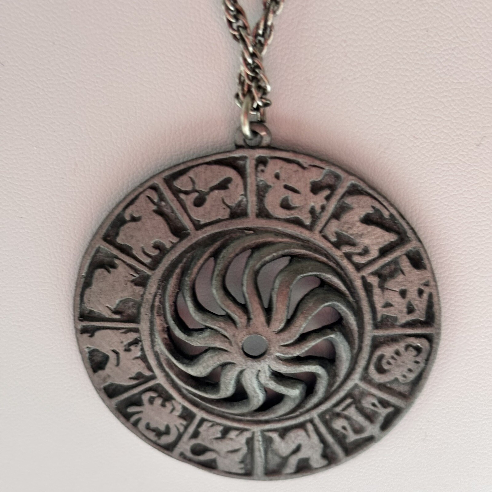 Vintage 12 Zodiac Signs Celestial Sun Necklace Pewter Astrology Myth 28” L20
