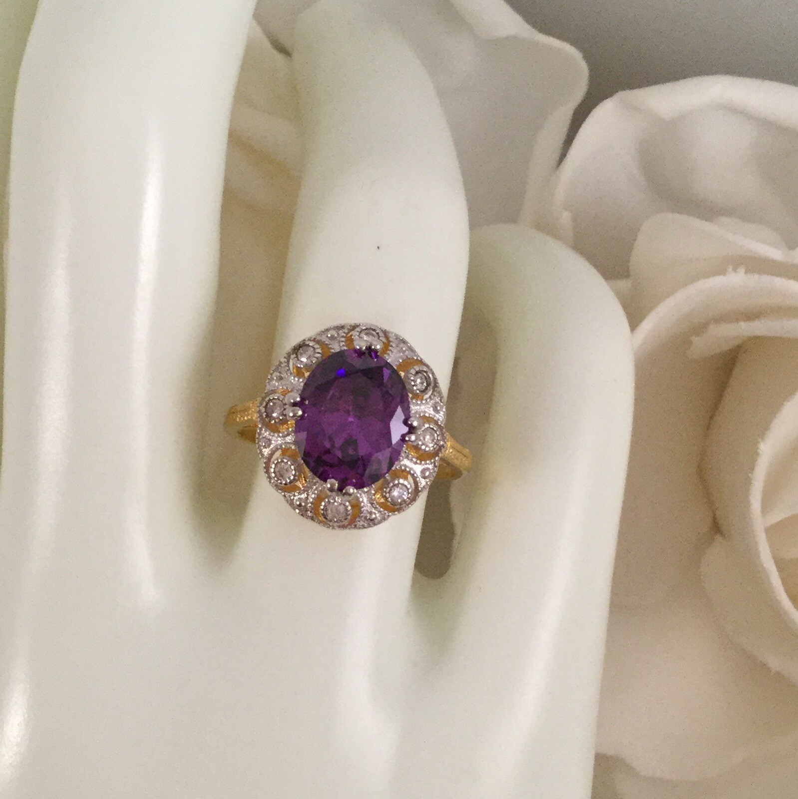 Vintage Jewellery Gold Ring Amethyst White Sapphires Antique Deco Jewelry 10 U