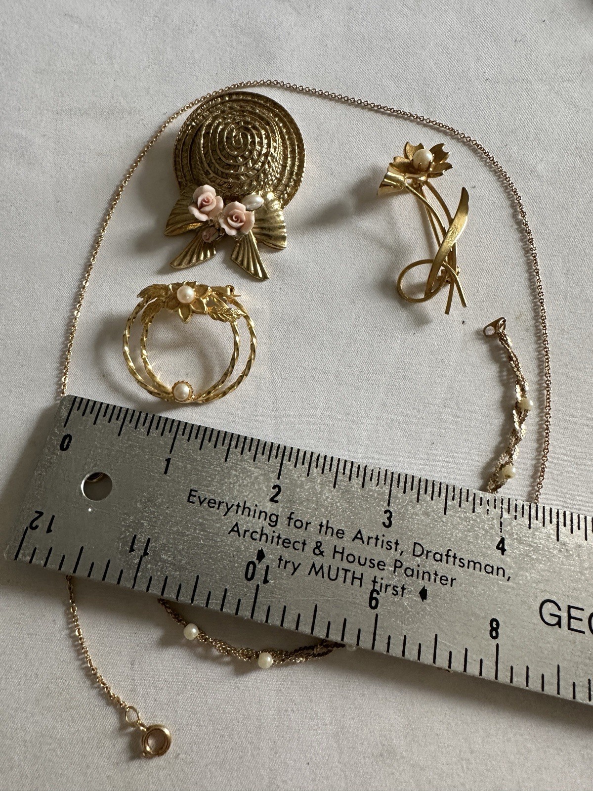 vintage faux pearl jewelry lot Necklace Bracelet Brooch Gold Tone