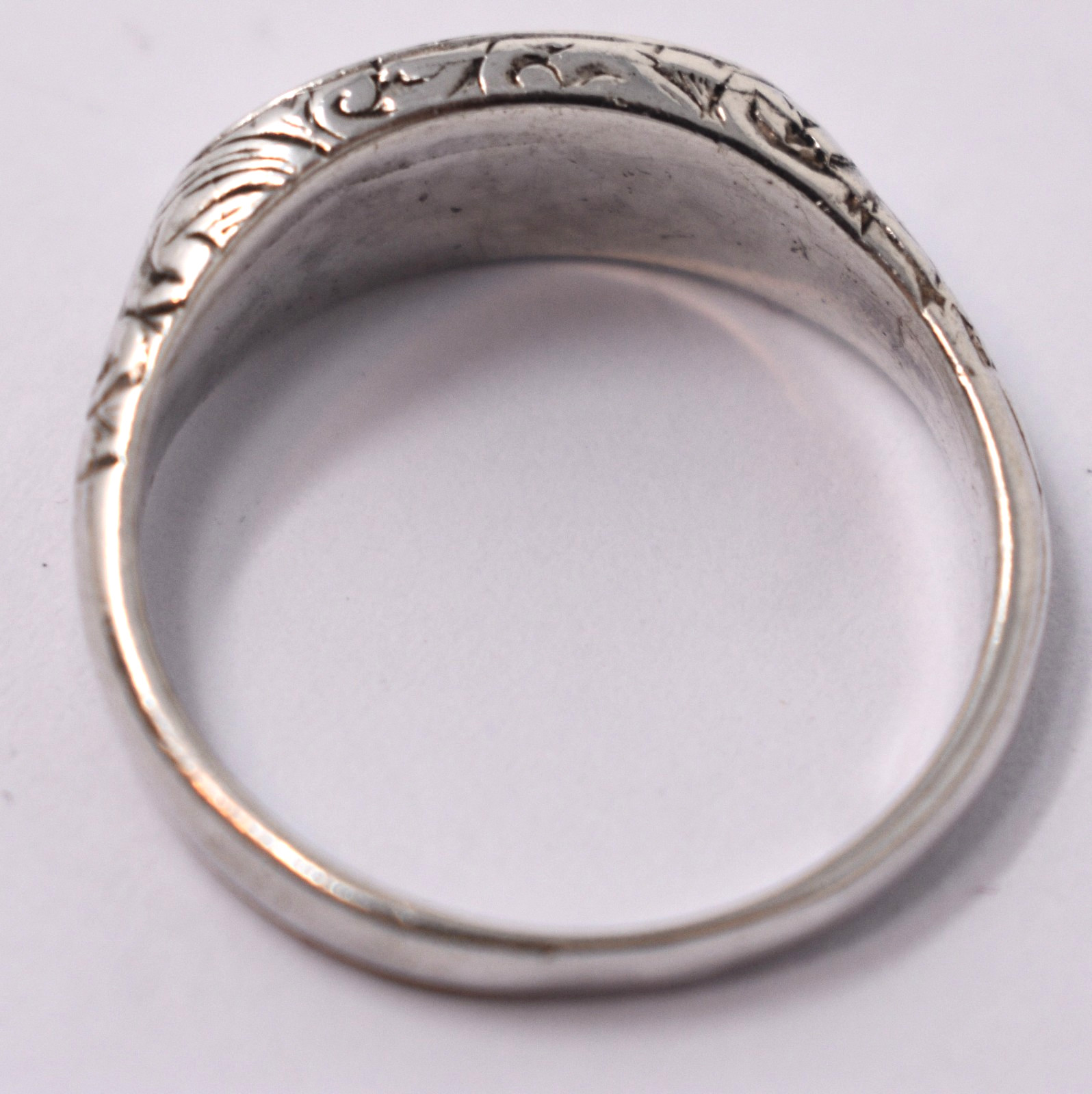 Vintage Sterling Silver Blank Signet Ring Hand Chased Scrolls sz. 4.5