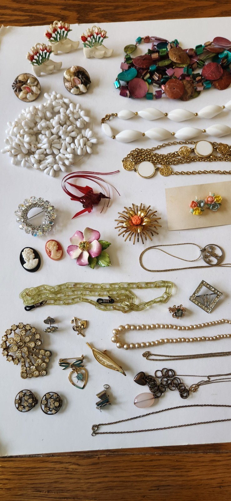 Nice Assorted Lot Of Vintage Jewelry 40 + Pieces Crystal P orcelain Dutch Shoes