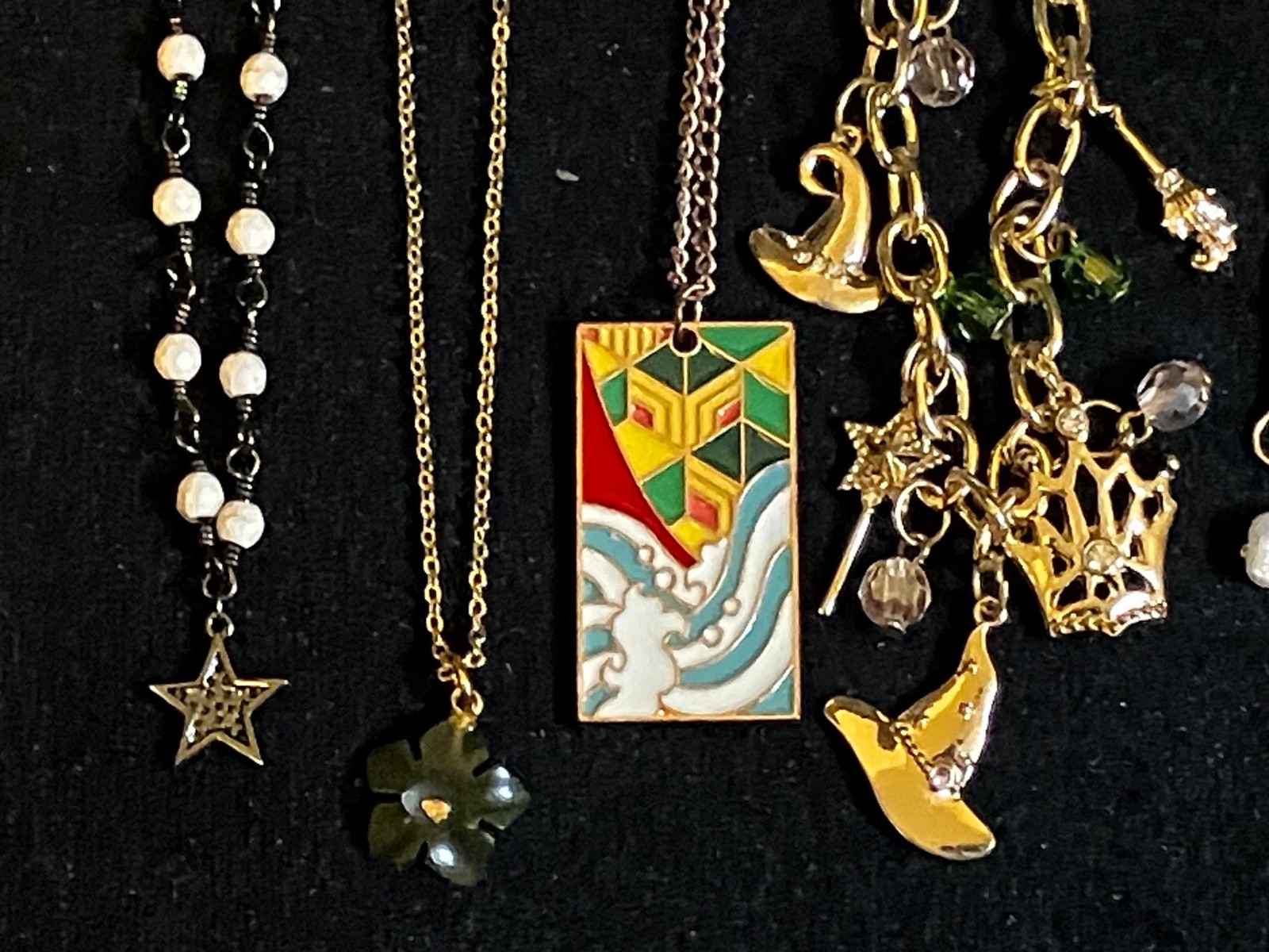 Lot Of 10 Vintage to Now Dainty Pendant Necklaces Jewelry