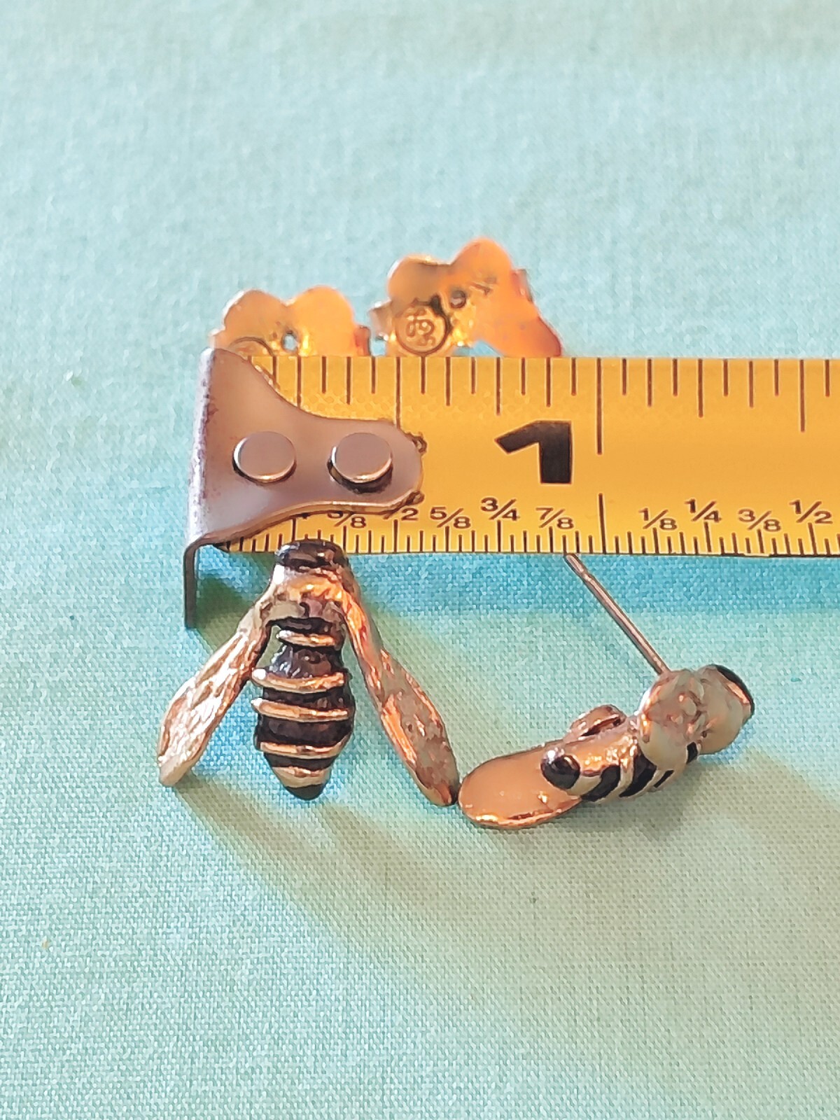 Vtg Bumblebee Hornet Earrings Gold Tone Butterfly Backs Unknown Maker