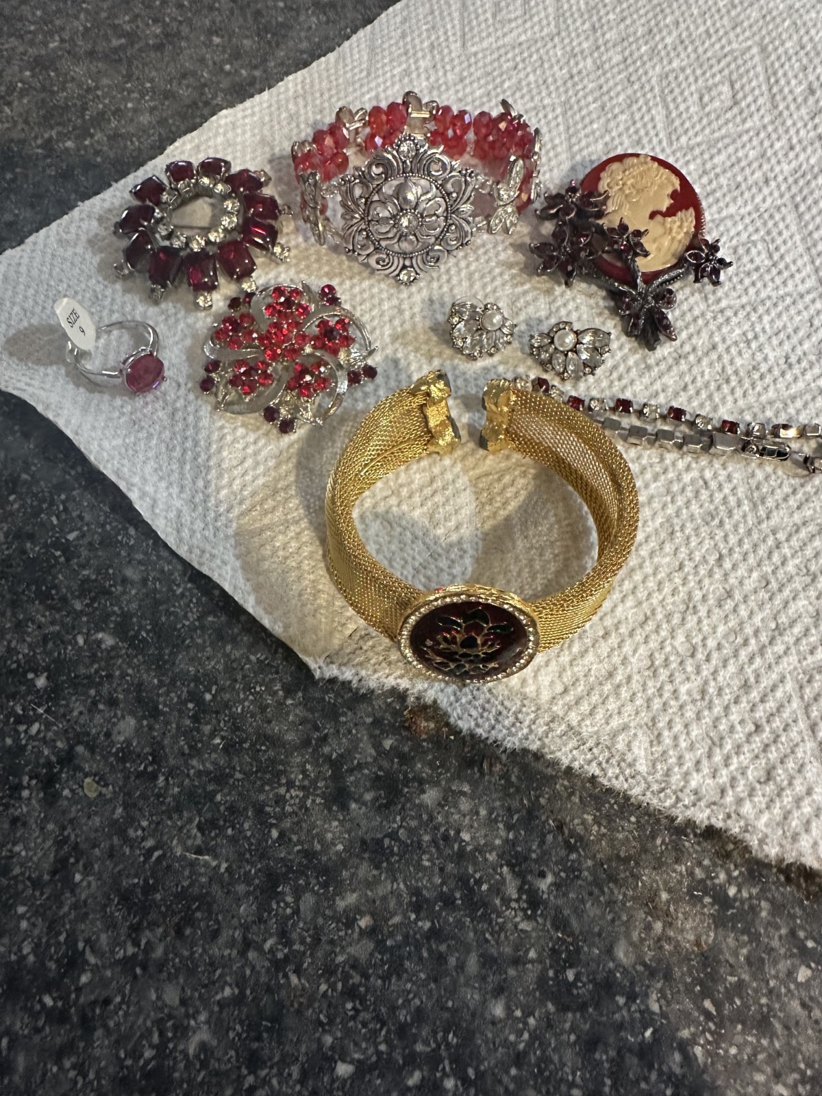 VINTAGE TO NOW JEWELRY LOT BRACELETS PINS RING PENDANT NECKLACE EARRINGS 8 PCS