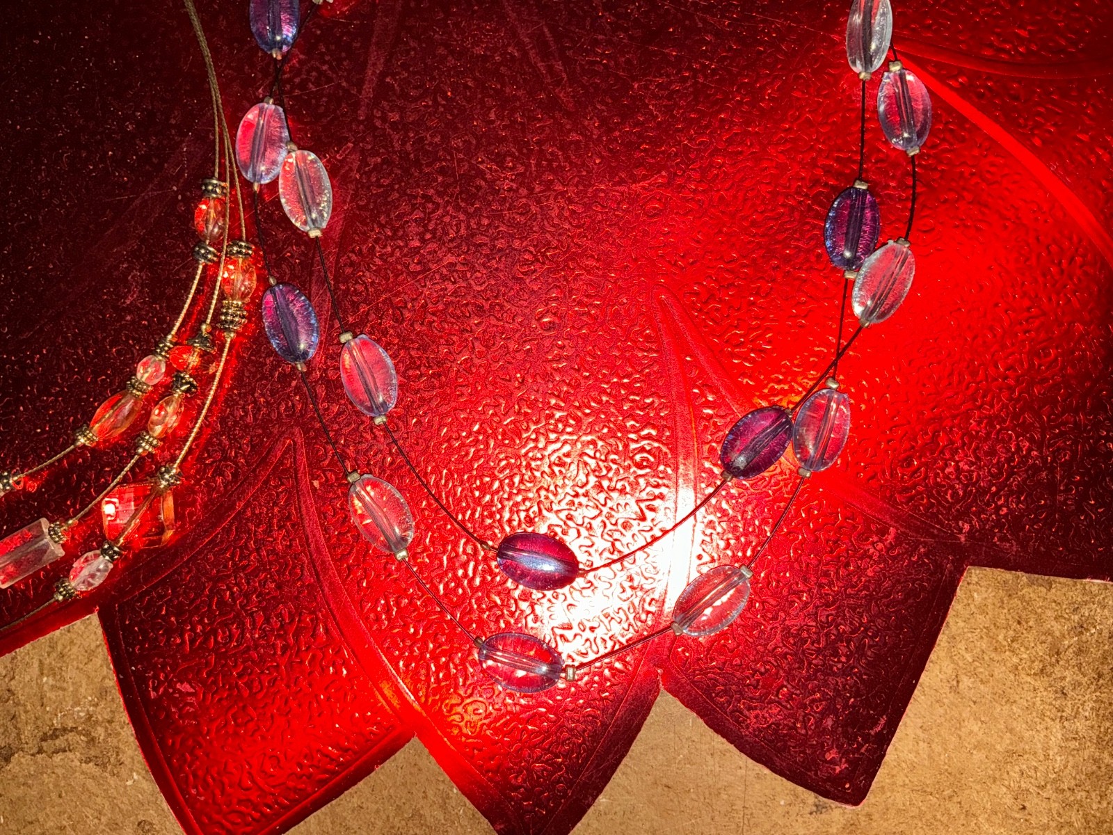 Lot of 2 Vintage 90’s Wire & Beads Choker Necklaces 1 BLue, 1 Brown 7”