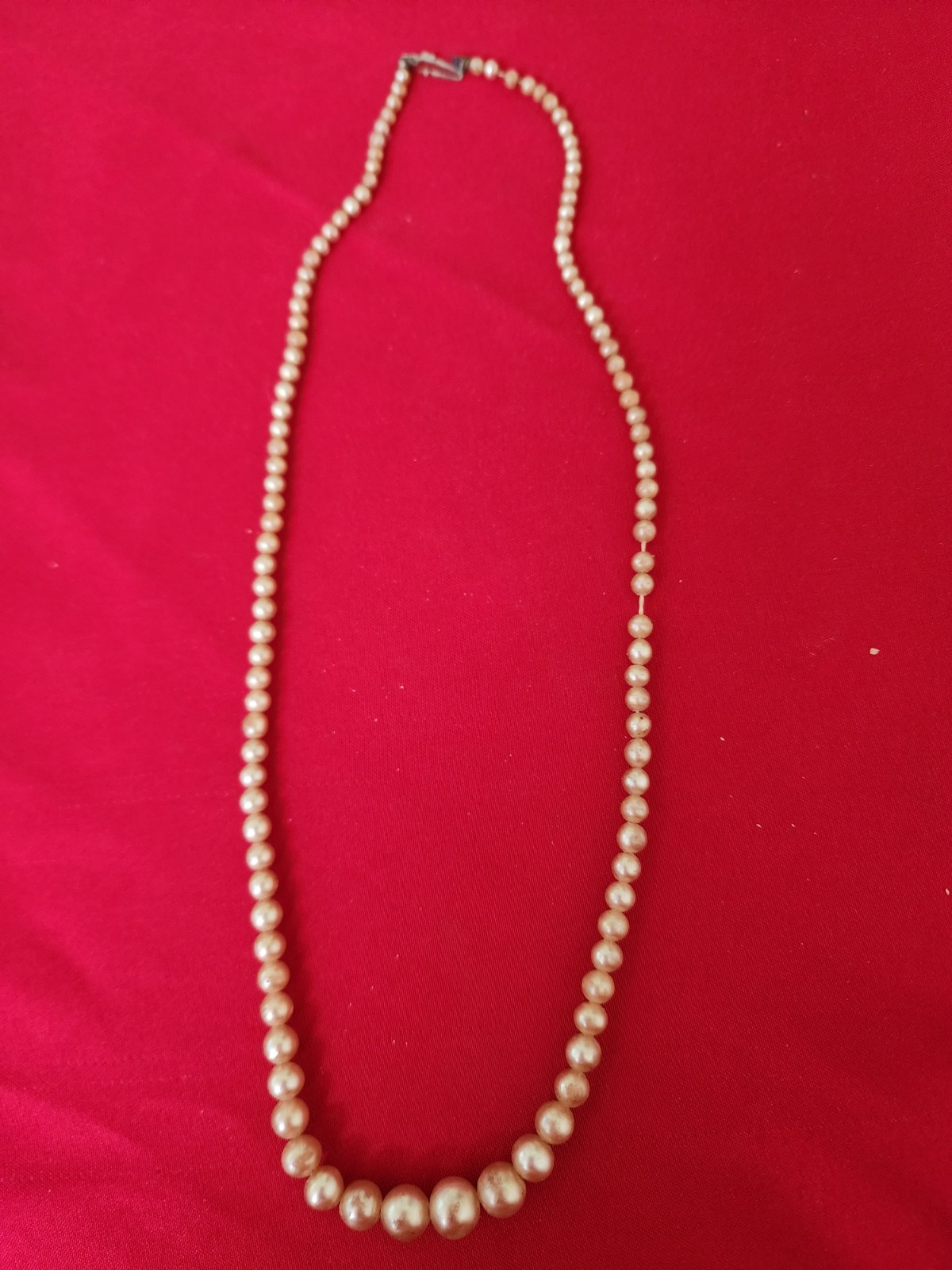 Vintage Graduated Faux Pearl Necklace Classic Design