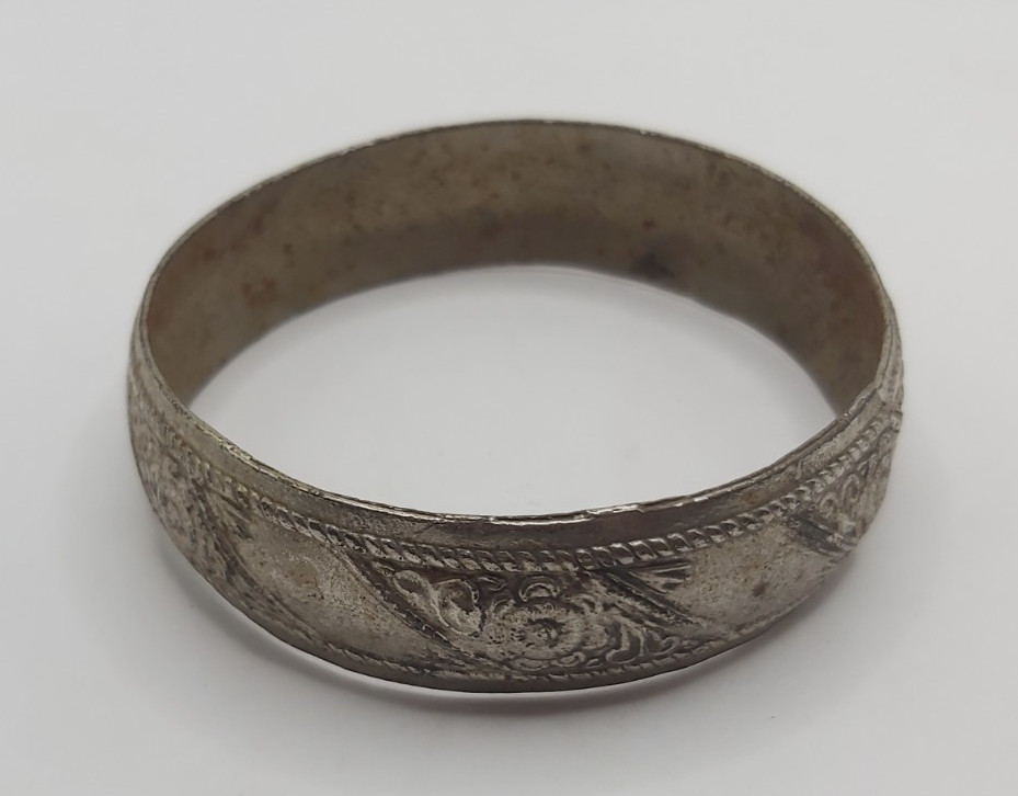 Vintage Moroccan Berber Bangle Bracelet Ethnic Tribal White Metal Carved Cuff