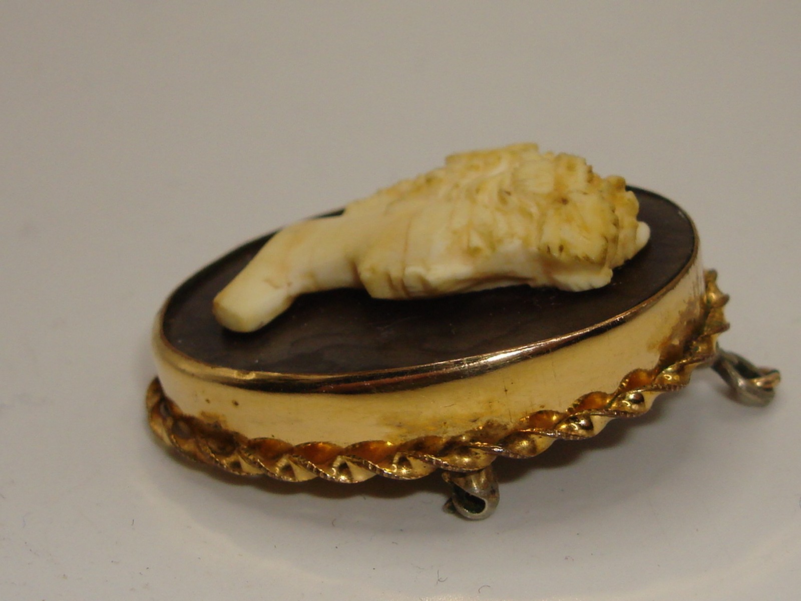 LOVELY VINTAGE D’ABROS GOLD FILLED CAMEO PIN/PENDANT!