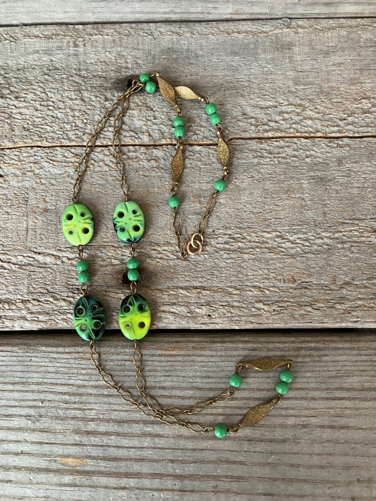 Vintage Art Deco Czech Green Glass Carved Beads Paperclip Chain 26 in Necklace
