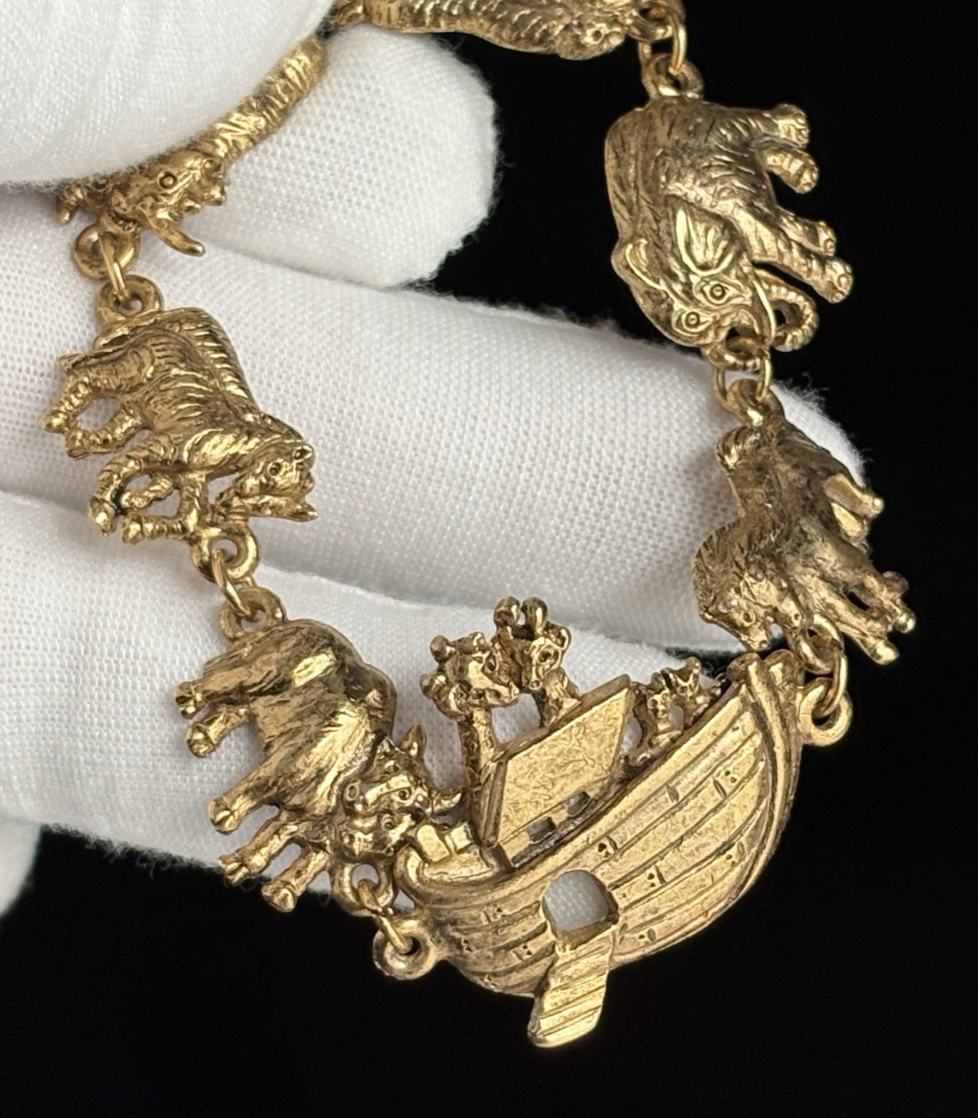 Vintage Noah’s Ark Animal Gold Tone Chunky Round Link Bracelet 7.75in Ladies 30g