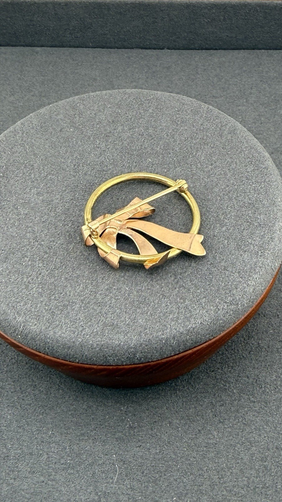 Vintage 14K Yellow & Rose Gold Bow Circle Brooch Pin 3.54g Two Tone