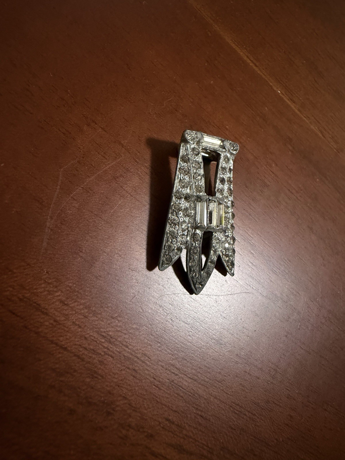 Vintage 30’s Art Deco Rhinestone Silver Tone Dress Scarf Clip