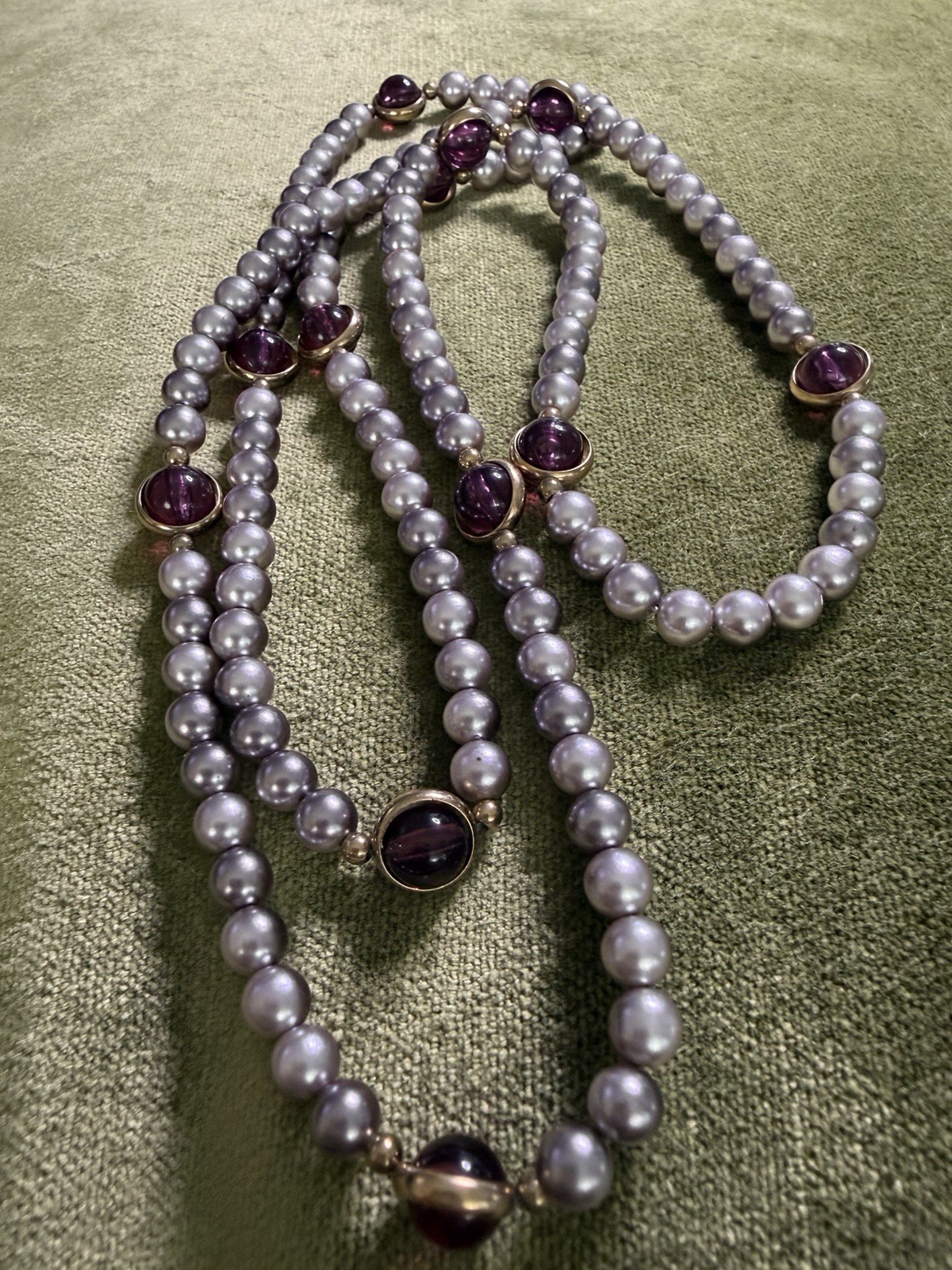 Vtg Tennis Design Necklace Round Lavender Faux Pearls Round Purple Glass Bezel
