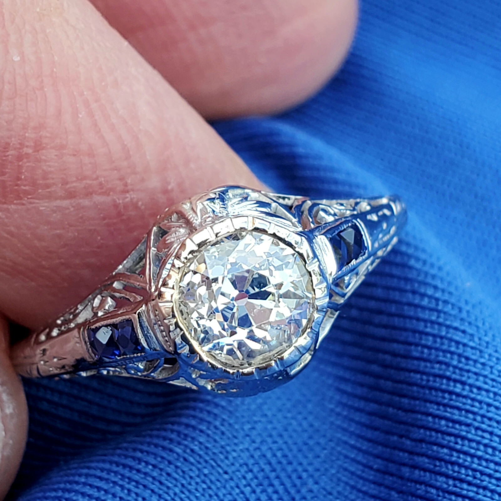 Original EARTH MINED DIAMOND Sapphire Deco Engagement Ring PLATINUM Solitaire 6