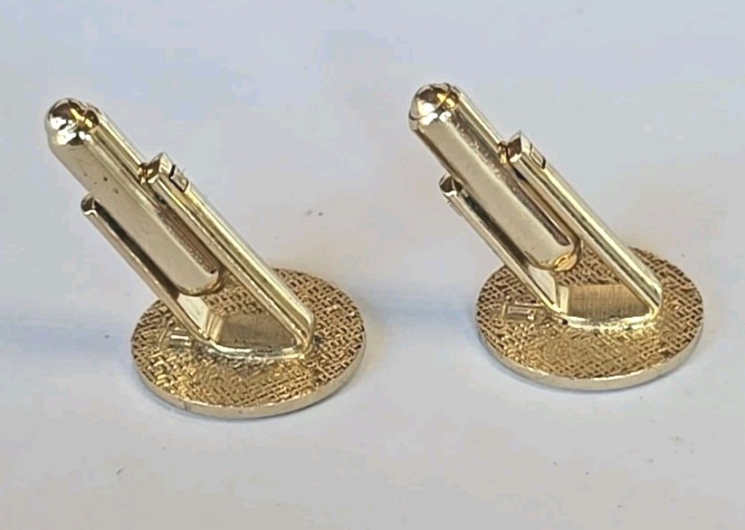 Distlefink Hex Dutch German Pennsylvania Prosperity Hearts Cuff Links