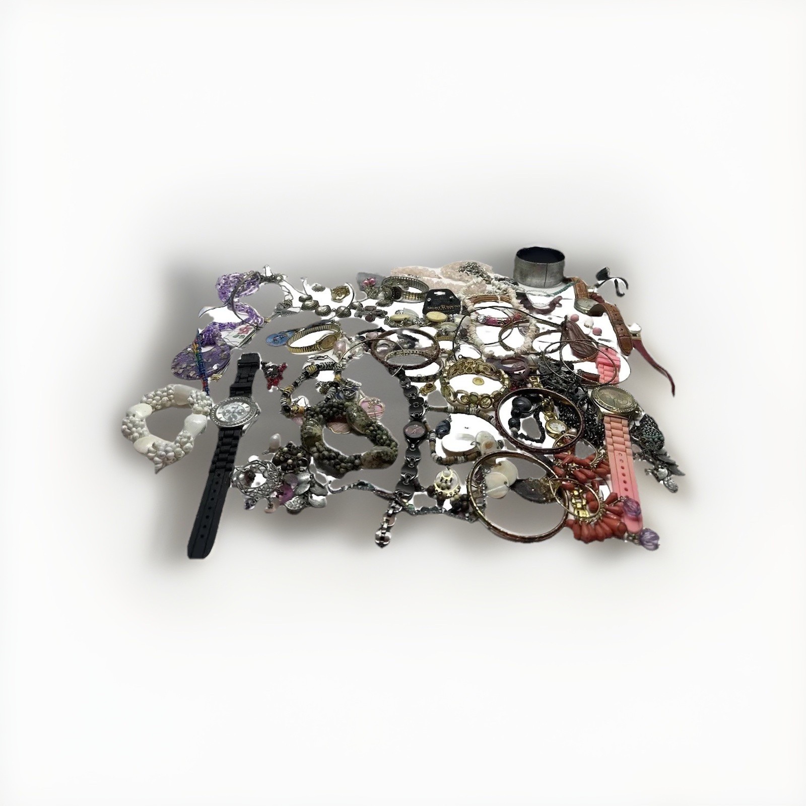 Costume/ Junk Jewelry, Scrap Lot, Approximately 2 Pounds. Can send addl pics.