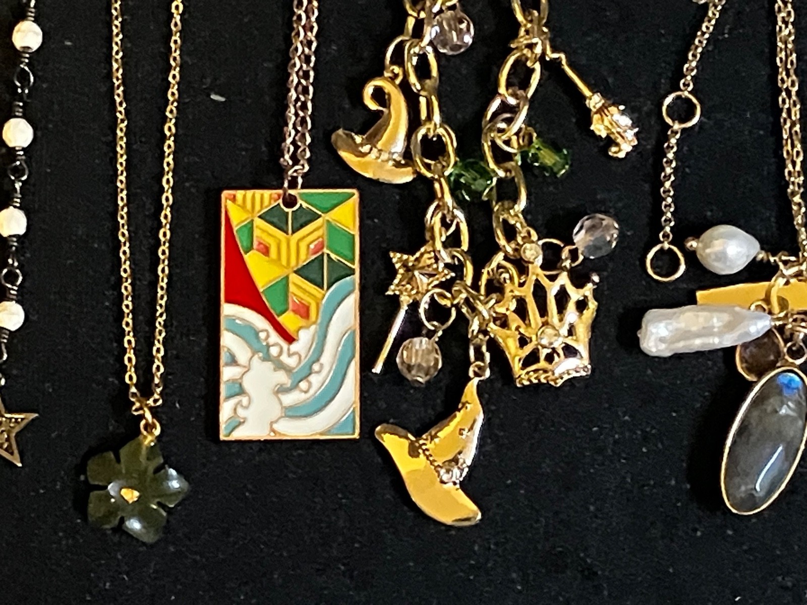Lot Of 10 Vintage to Now Dainty Pendant Necklaces Jewelry