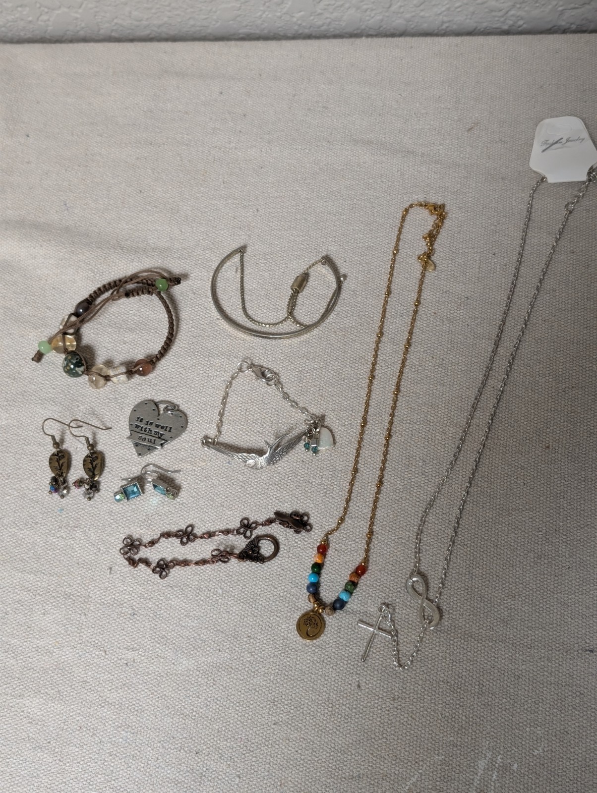 Lot of costume jewelry 9 pieces accessories mixed metal women modern fashion