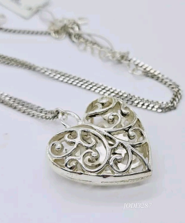ETIENNE AIGNER Filigree Heart Pendant Necklace Silver tone 21 in LOVE Vtg