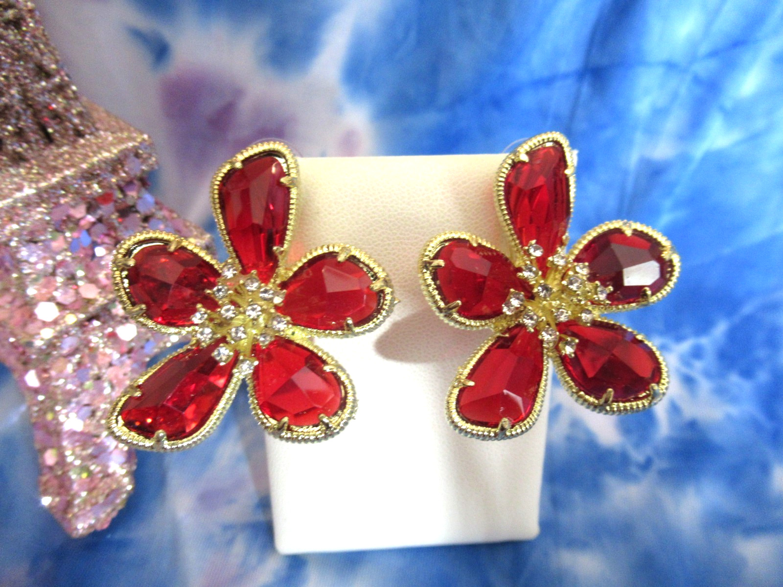 RED Flower Earrings Pierced Bezel Crystal Gold Tone Holiday Pierced Earring