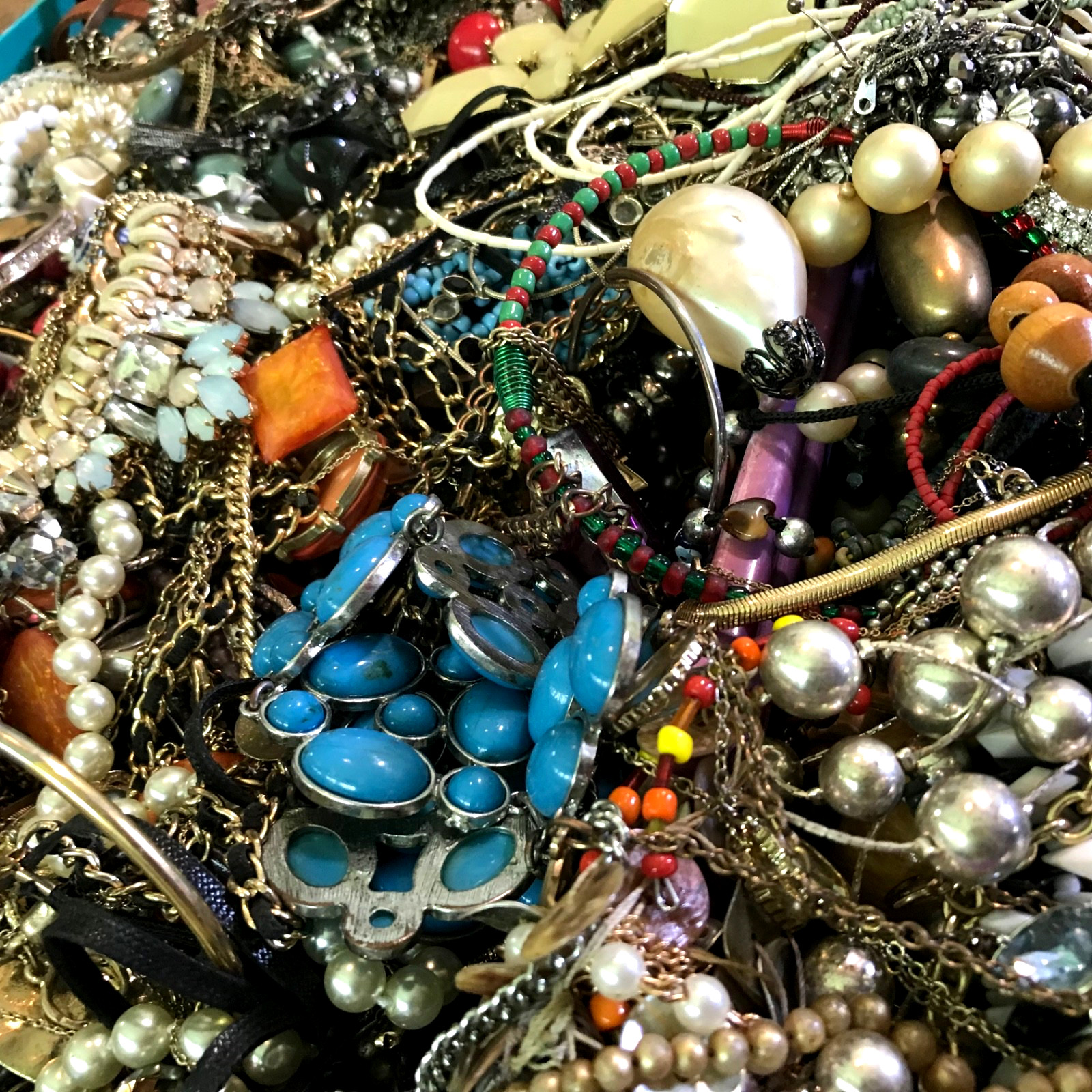 1/2 lb Mixed Vintage-Now ESTATE Jewelry lot ALL WEARABLE, NO JUNK, PAIRED 🌺