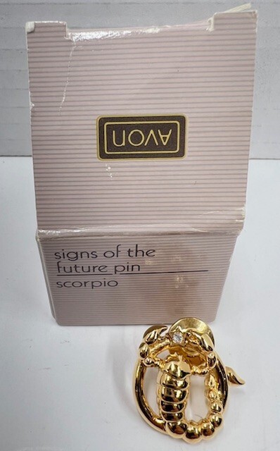 NIB – VTG 1990 AVON Horoscope “Signs of the Future” Scorpio the Scorpion Pin