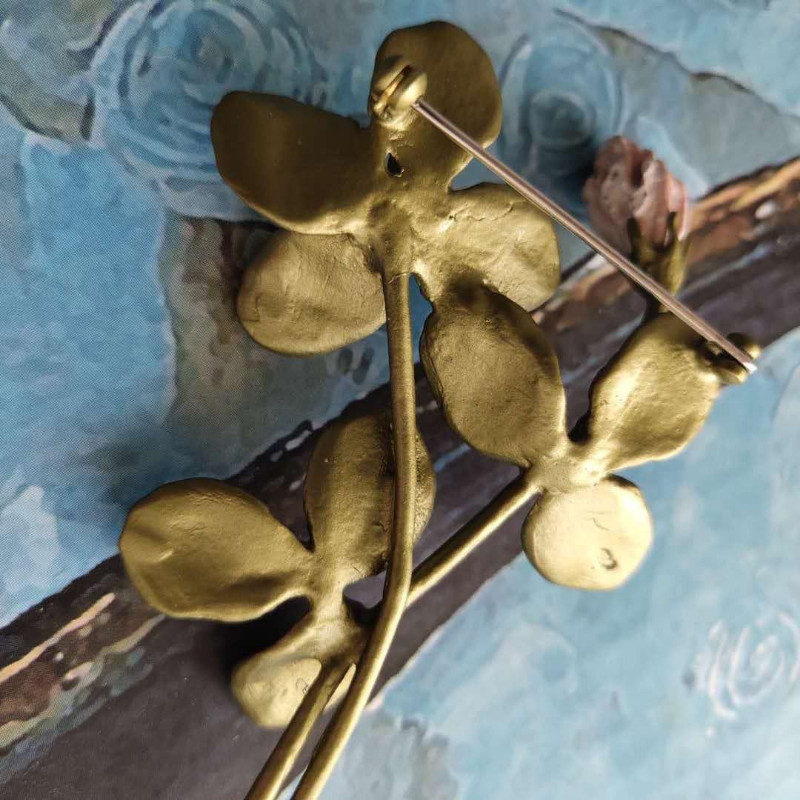 Romantic Retro Style Clover Brooch Corsage Overcoat Accessories Antique Jewelry