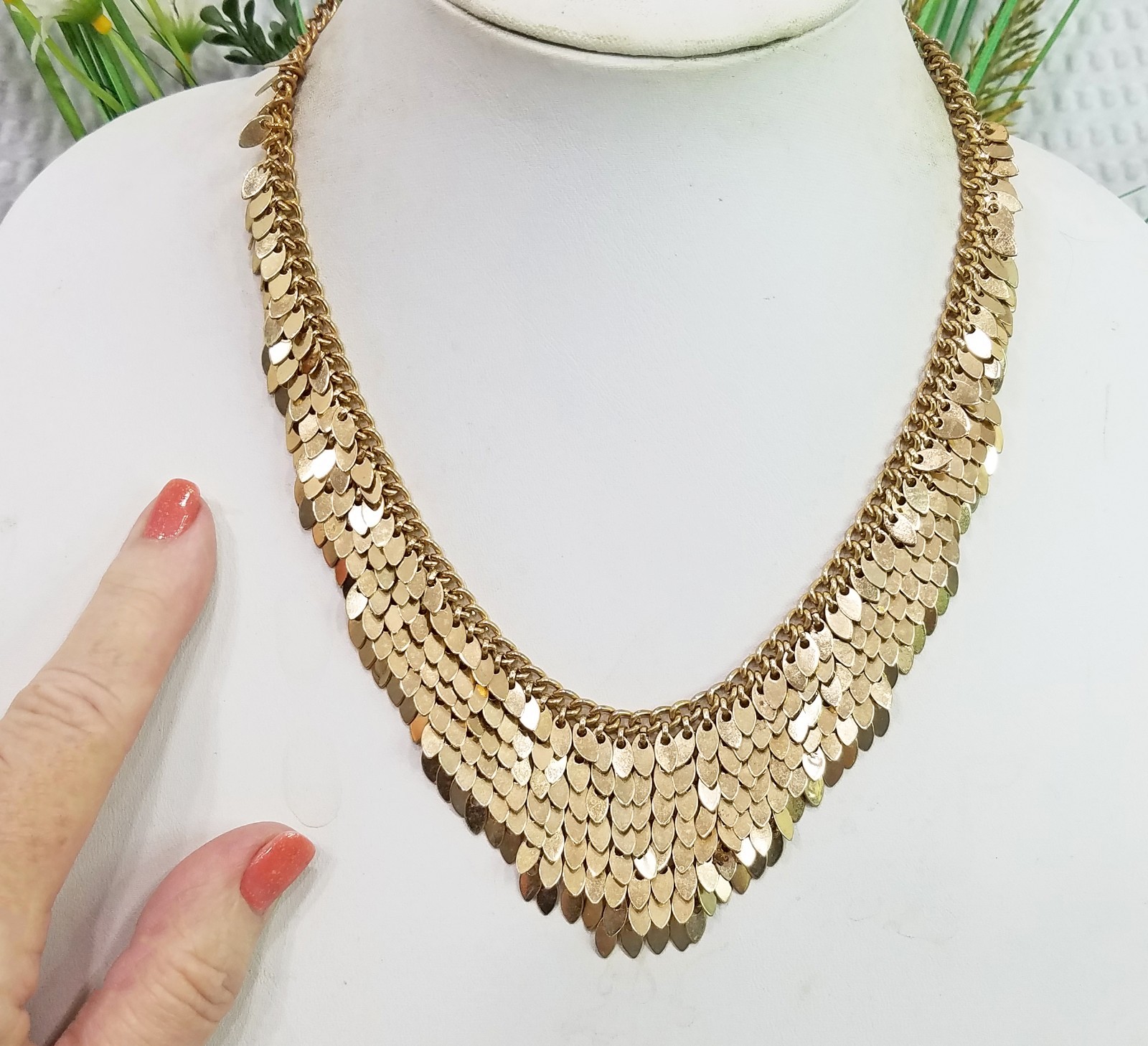 Vintage Gold Tone Chain Maille Mesh & Mini Paillettes Bib Choker Collar Necklace
