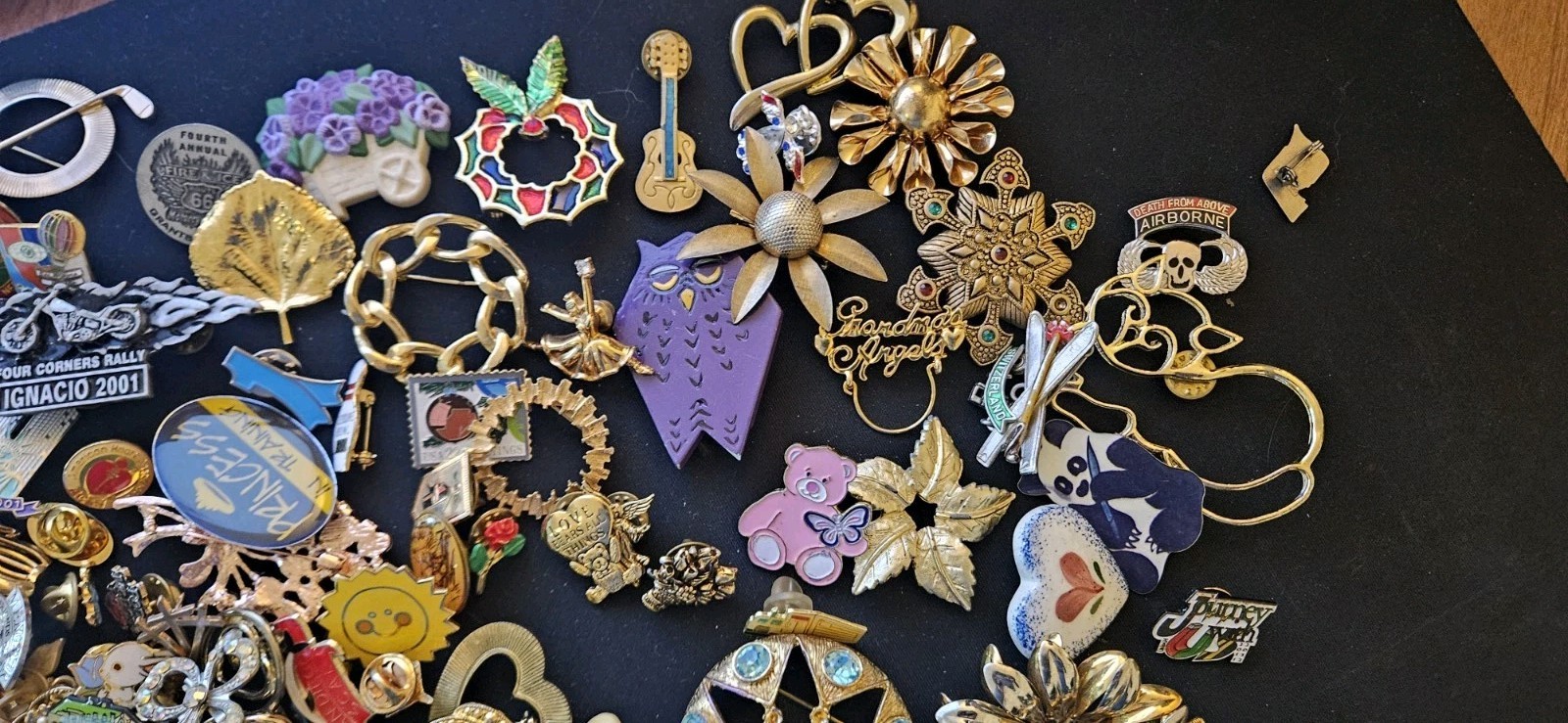 Lot Of Enamel Pins And Brooches, Including Balloon fiesta Pins