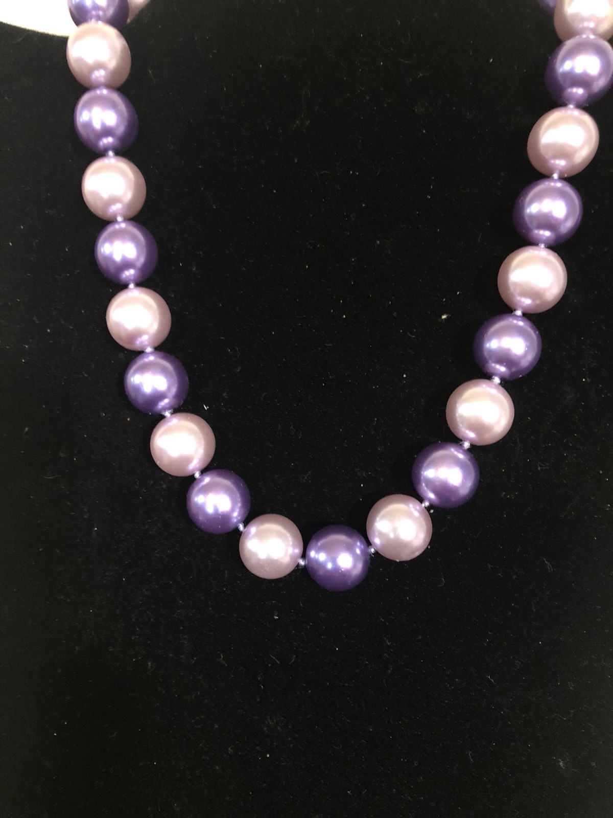 VTG. STYLE FAUX PEARL BEAD NECKLACE PURPLE & LAVENDER 15″ + 2″ EXTENDER