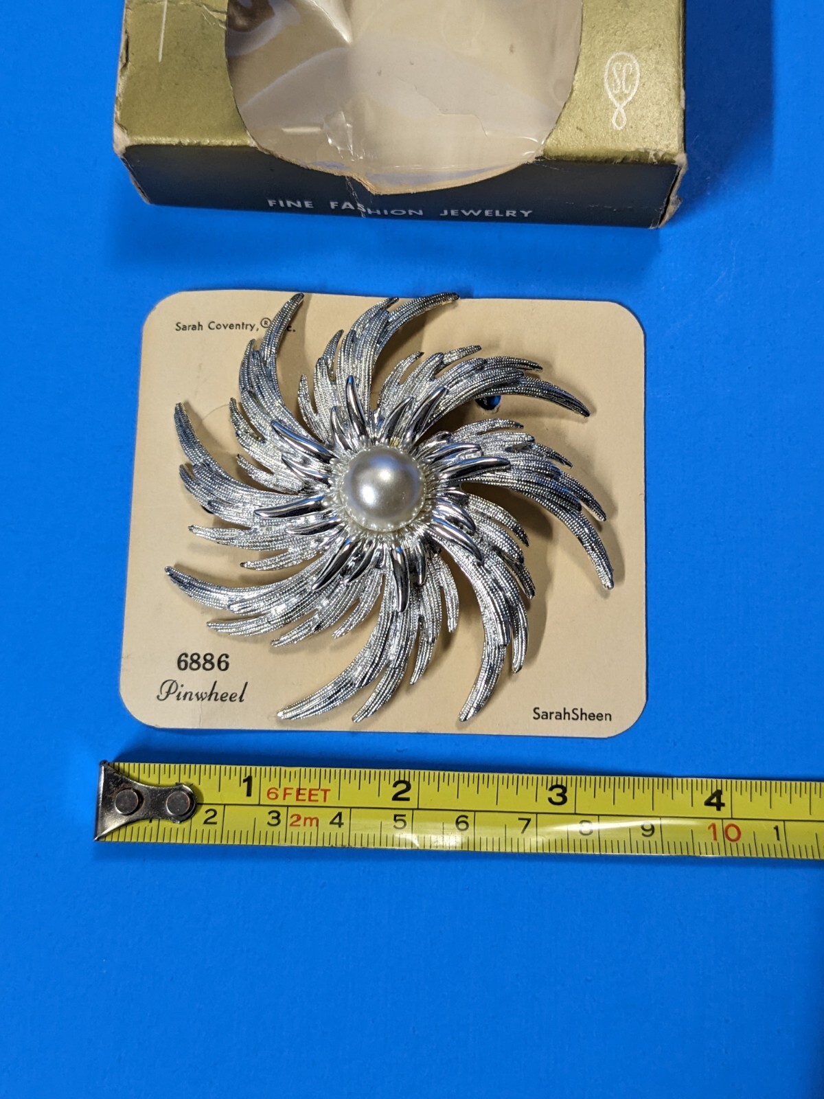Vintage Sarah Coventry Silver Tone Pinwheel Sunburst Brooch Pin Faux Pearl