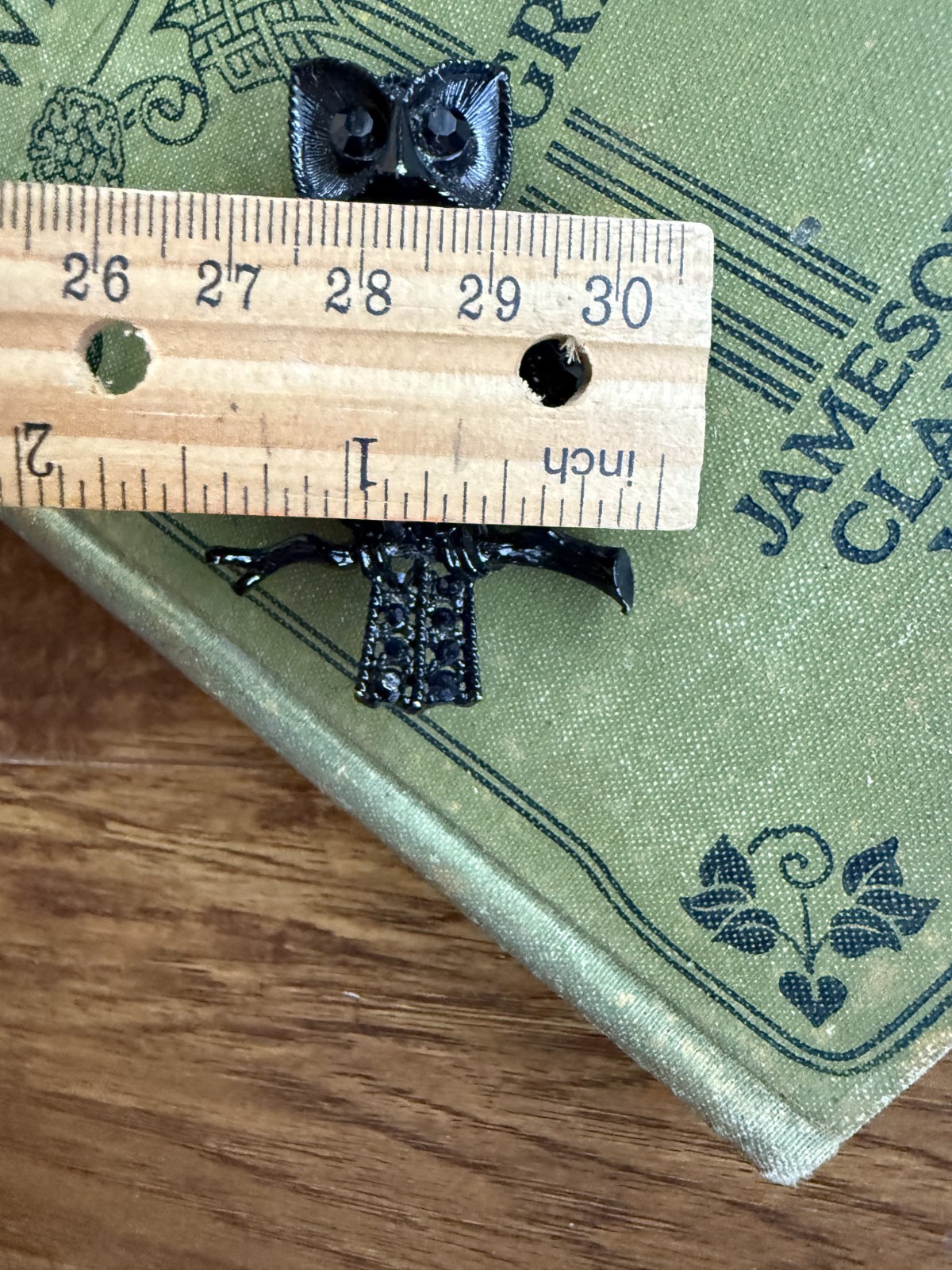 Vintage Owl Figural Black Rhinestone Black Metal Brooch Unsigned