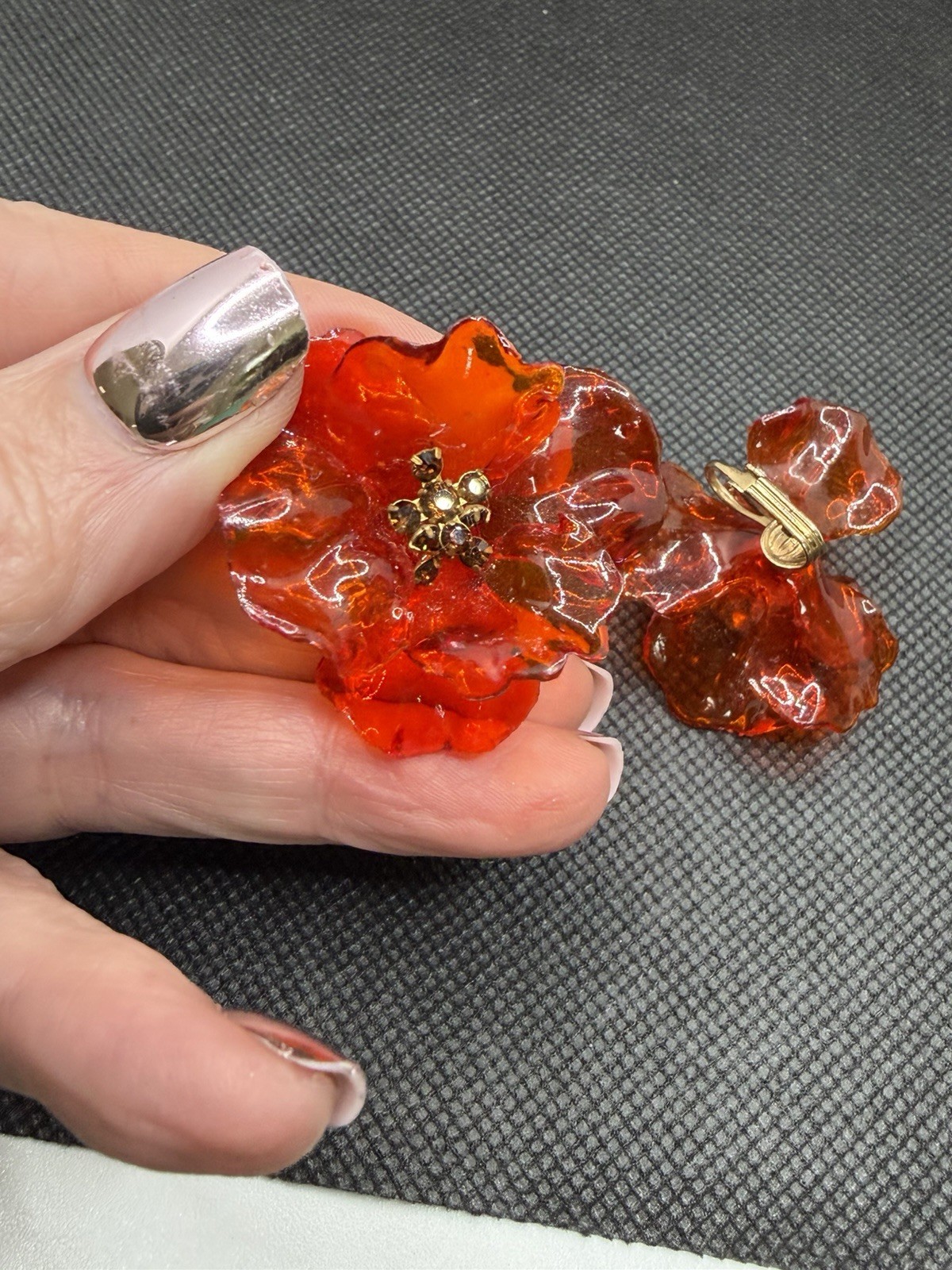 VTG VENDOME CELLULOSE ACETATE RHINESTONE FLOWER PETAL CLIP EARRINGS