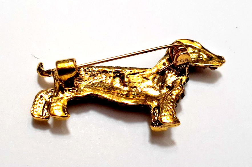 Dachshund Dog Rhinestone Gold Tone Brooch 1 5/8″ Weenie Dog Pin – NEW