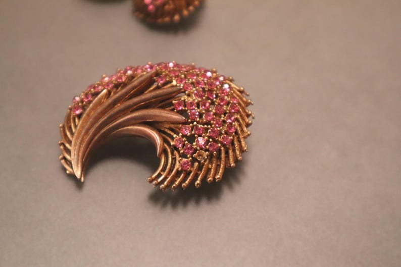 Vintage Pink Rhinestone Star Flower Set Brooch Earrings
