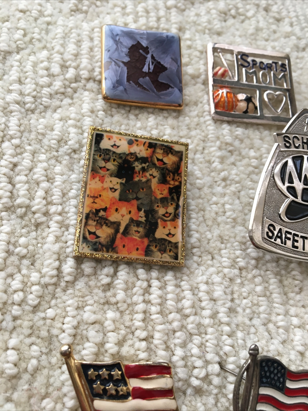Miscellaneous Costume Brooches Pins Lot- 15 Pcs Assorted Themes Sizes & Colors